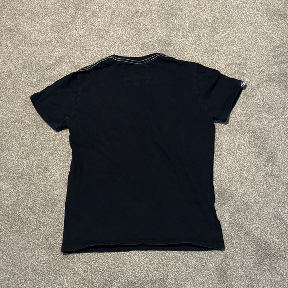 Superdry Men's Dark Tee with Graphic Print - Picture 5 of 5